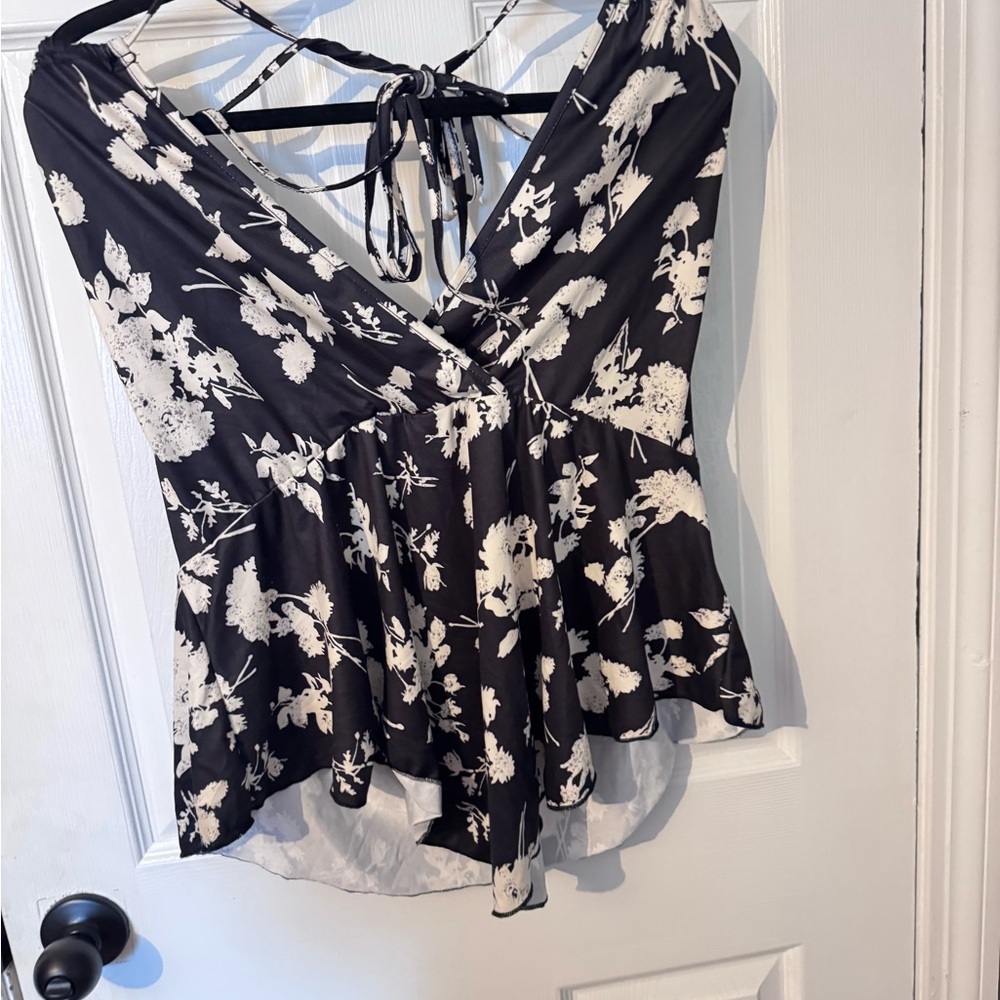 SHEIN Black and White Asymmetrical Camisole Tie Front